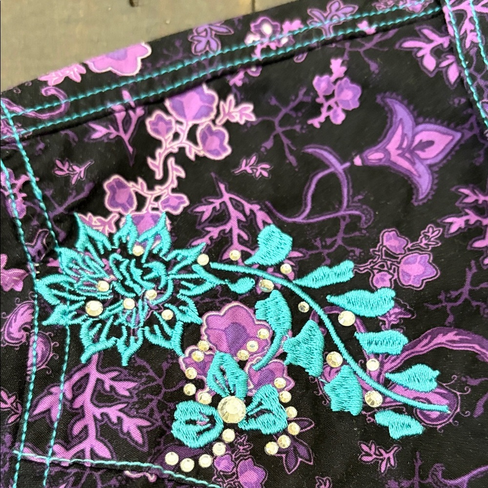 Girls Cowgirl Hardware Western Shirt - Picture 2 of 3